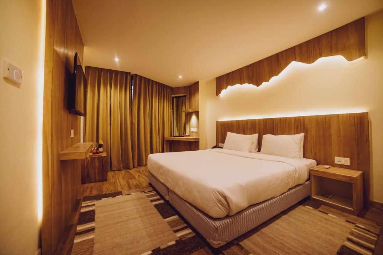 Aabas Pokhara By Barahi Hospitality Hotel Eksteriør billede