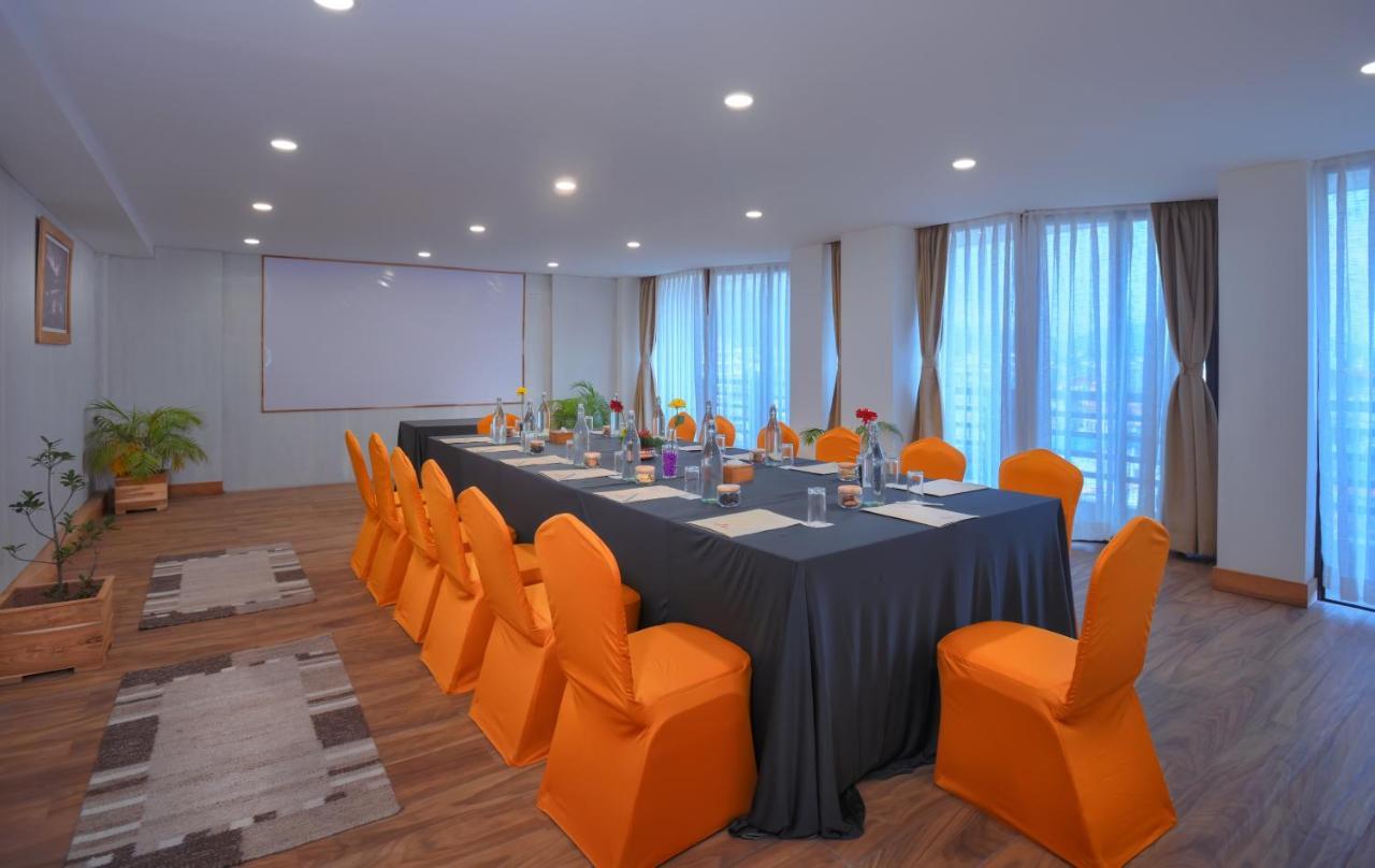 Aabas Pokhara By Barahi Hospitality Hotel Eksteriør billede