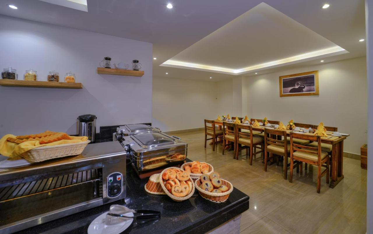 Aabas Pokhara By Barahi Hospitality Hotel Eksteriør billede